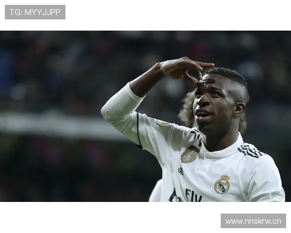 维尼修斯与贝林厄姆核心地位对比:皇马进攻重心演变分析 维尼修斯与贝林厄姆核心地位对比:皇马进攻重心演变分析