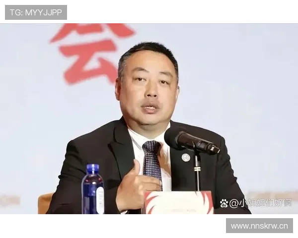 刘国梁家的冰箱里是不是连矿泉水都按奥运周期排期喝？