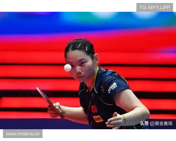 何卓佳训练完拎着几万块的包，汗水和奢华同框，我懵了