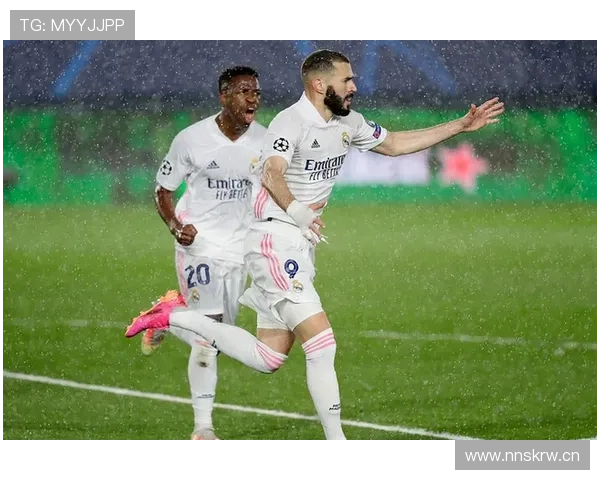 本泽马 vs 凯恩：组织能力与进攻枢纽作用对比